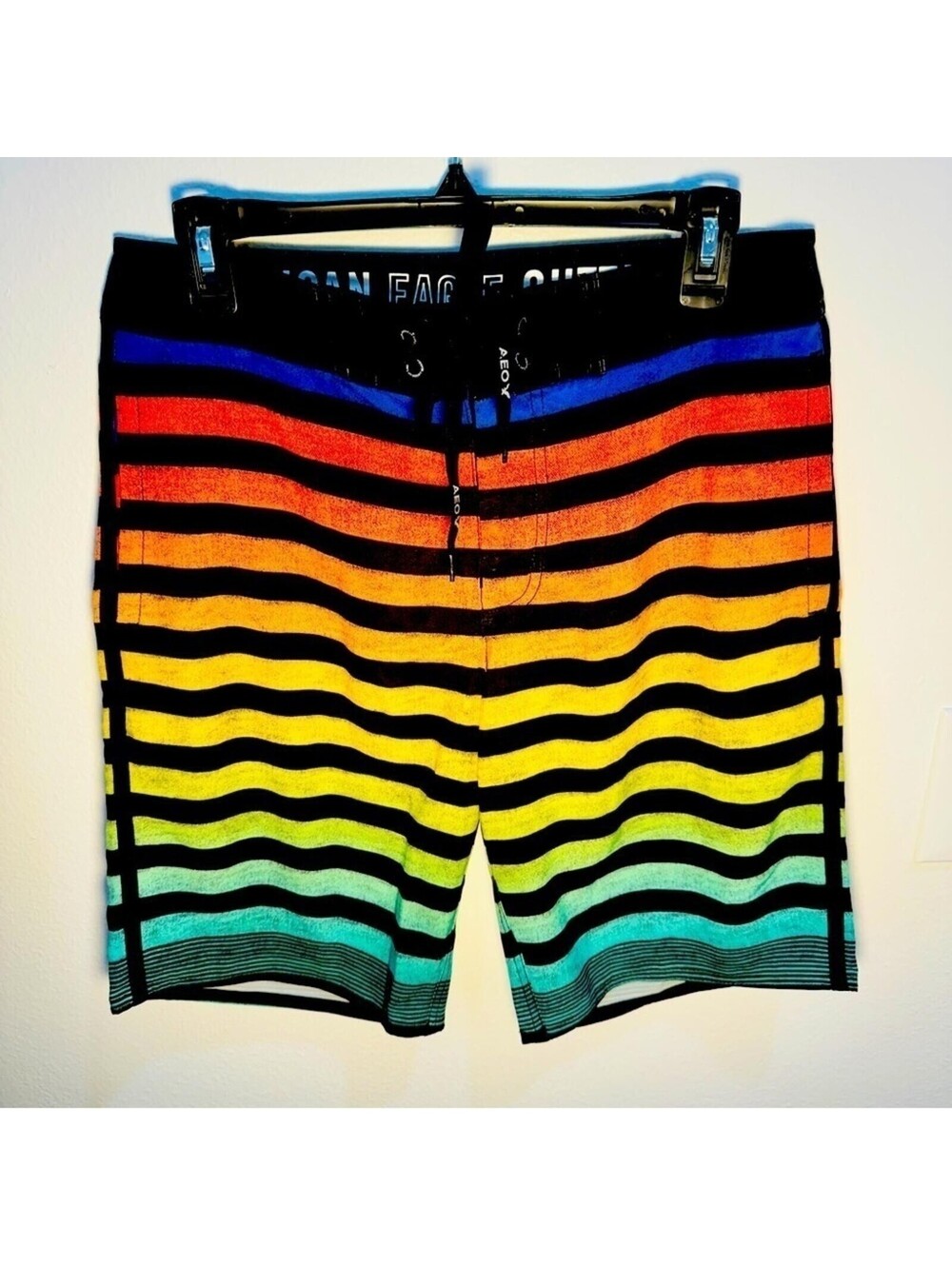 American Eagle Outfitters Men's Swim Trunks Boardshorts Strip Tropical Small